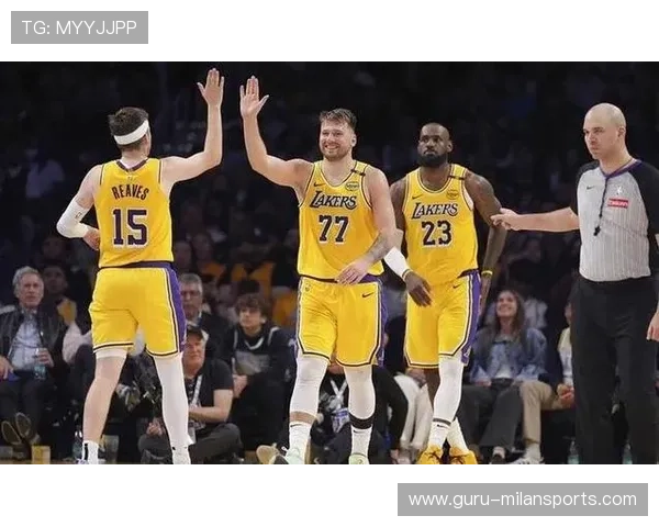 湖人替补哑火惹担忧：球队深层次隐忧逐渐浮出水面